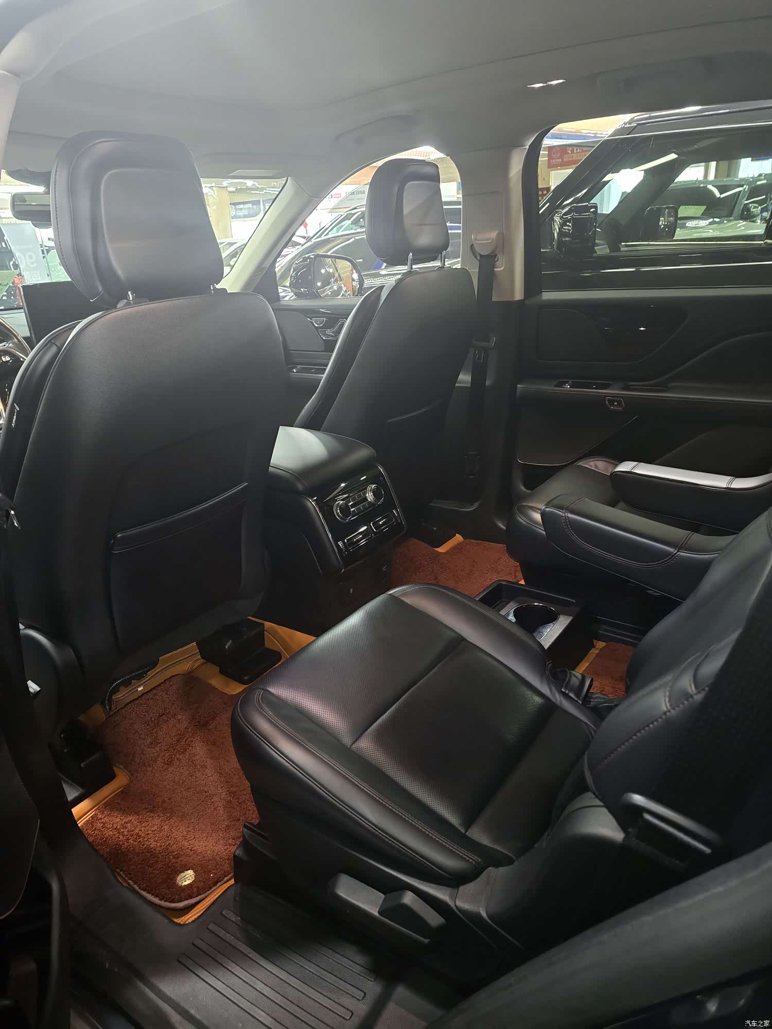 Lincoln Aviator, 2021 15