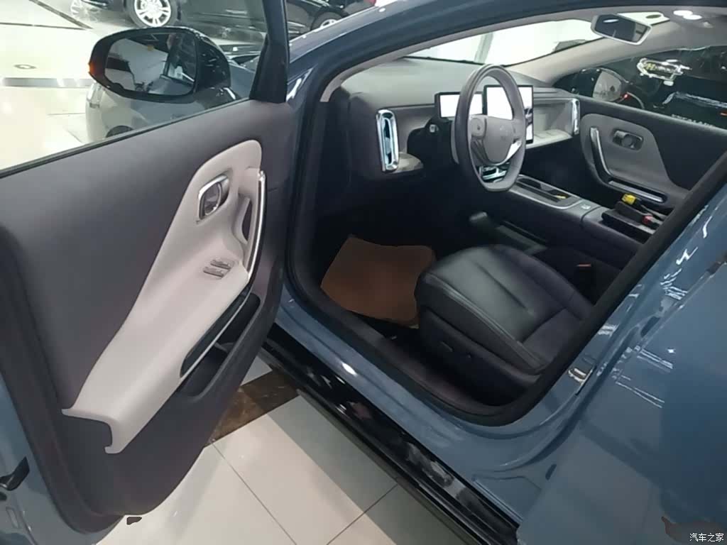 Leapmotor B01, 2025 15