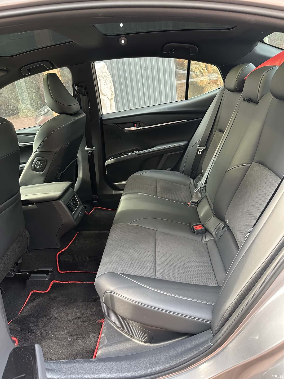 Toyota Camry, 2026 7