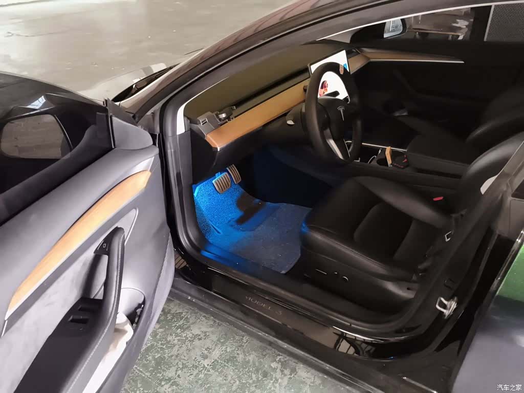 Tesla Model 3, 2021 14