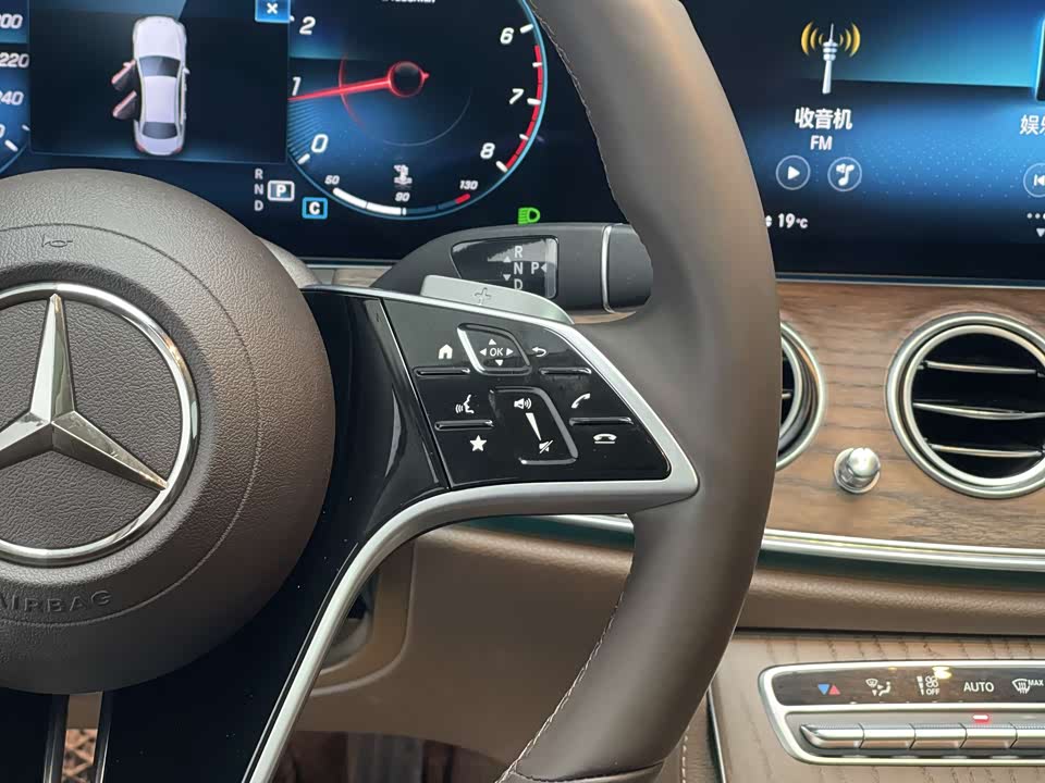 Mercedes-Benz E-class Mercedes-Benz E-class