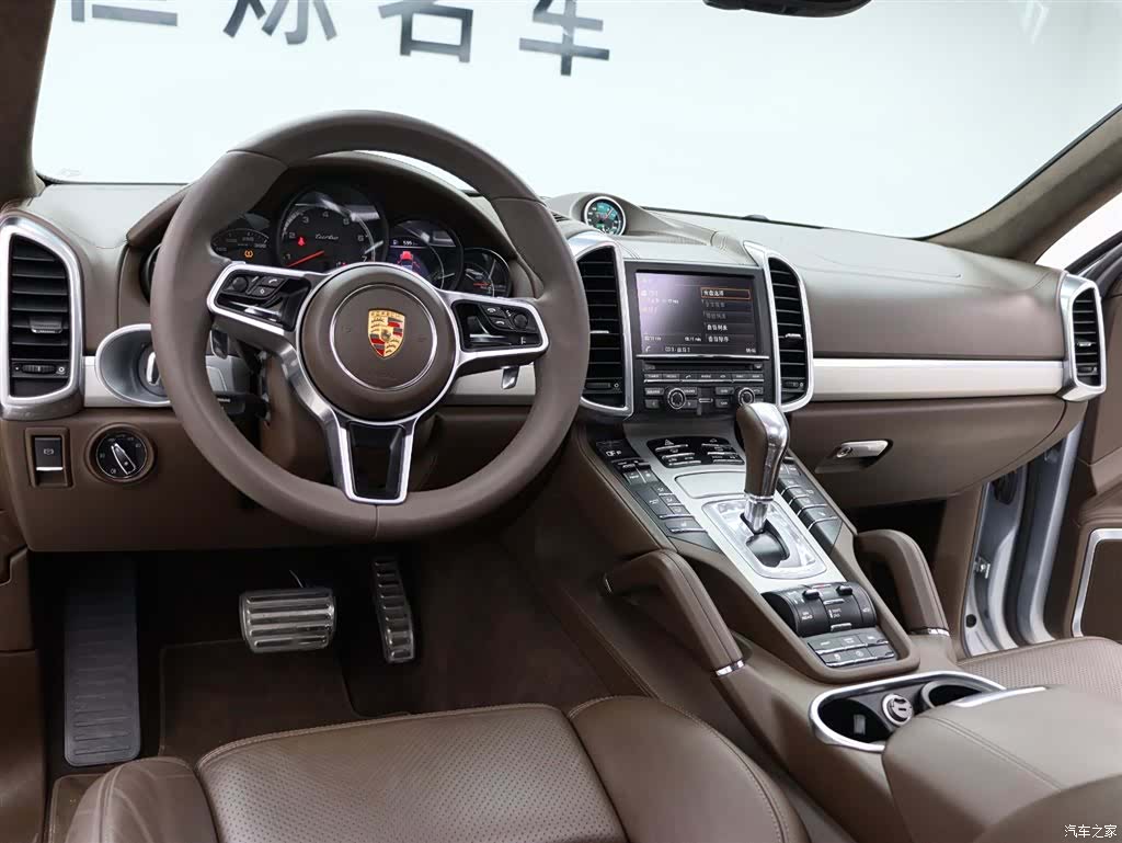 Porsche Cayenne, 2015 12