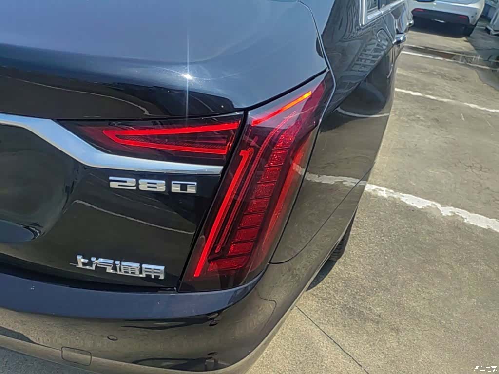 Cadillac CT6, 2022 8