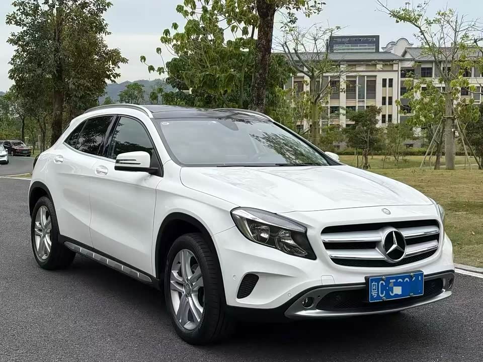 Mercedes-Benz GLA