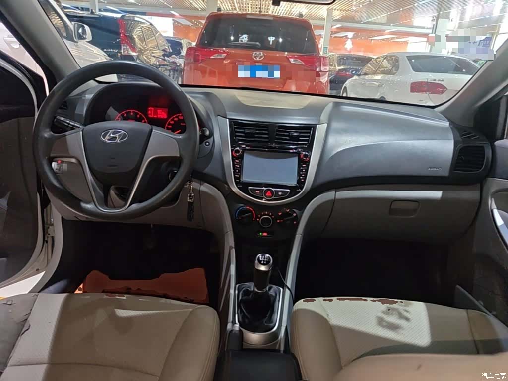 Hyundai GLS, 2016 10