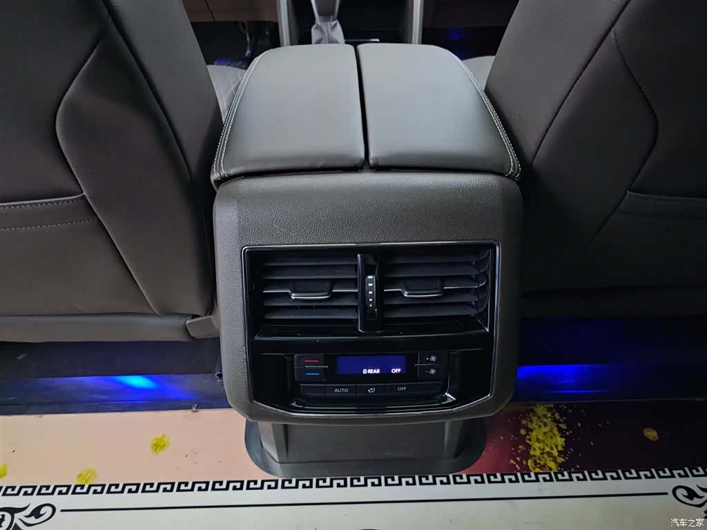 Volkswagen Viloran, 2020 15