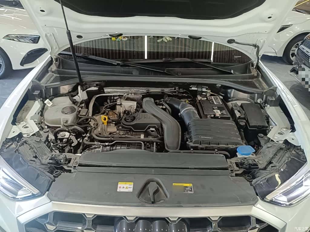 Audi Q3, 2023 20