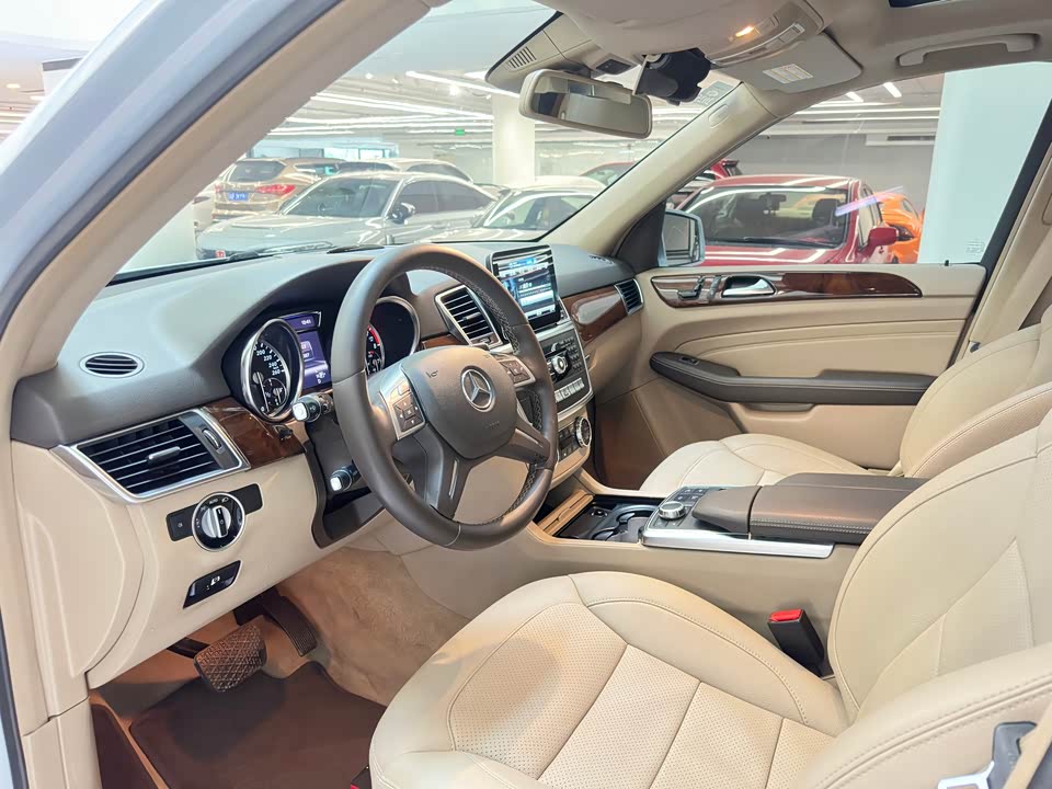 Mercedes-Benz M class