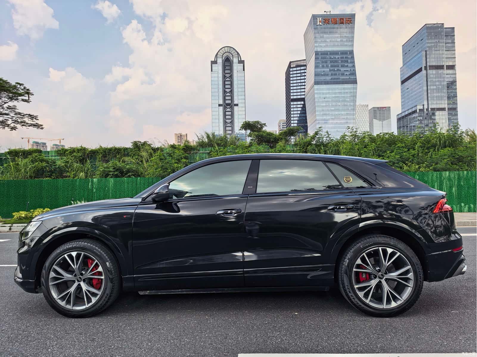 Audi Q8, 2021 все фото