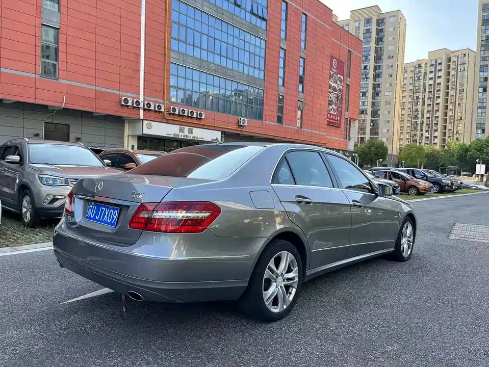 Mercedes-Benz E-class Mercedes-Benz E-class