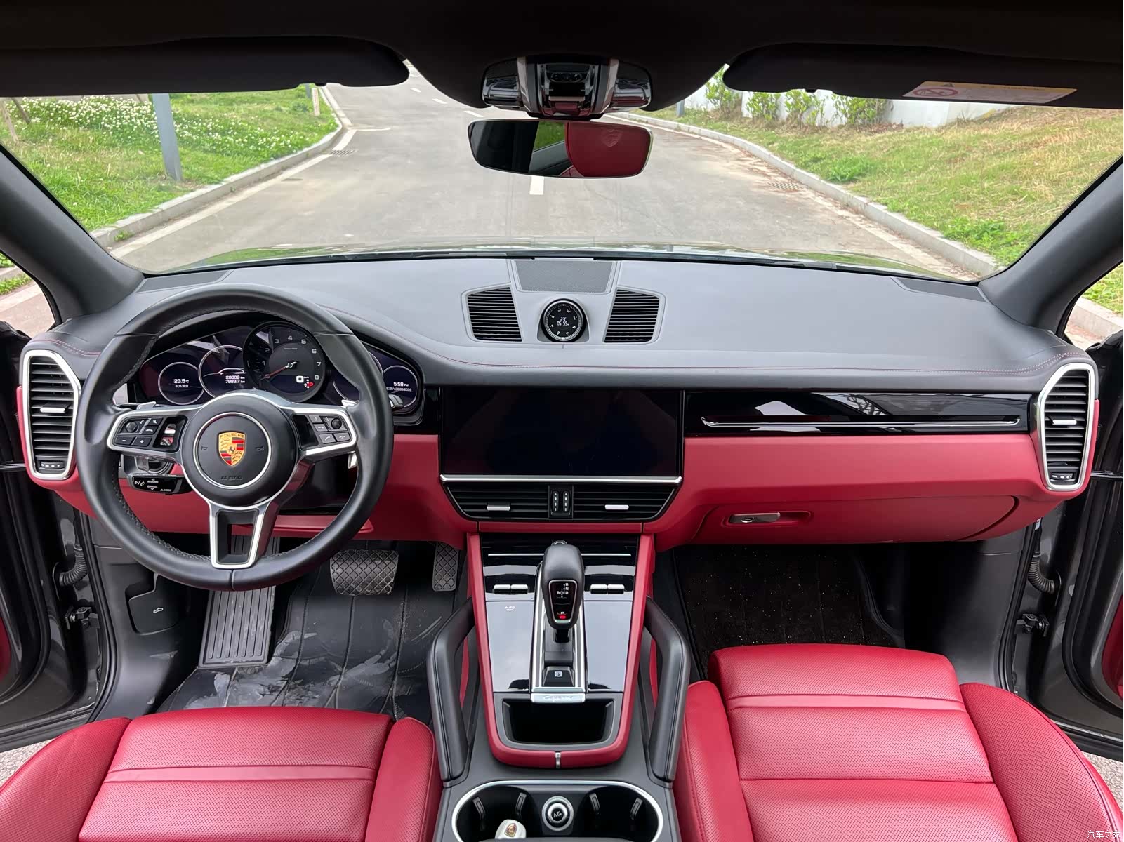 Porsche Cayenne, 2021 все фото