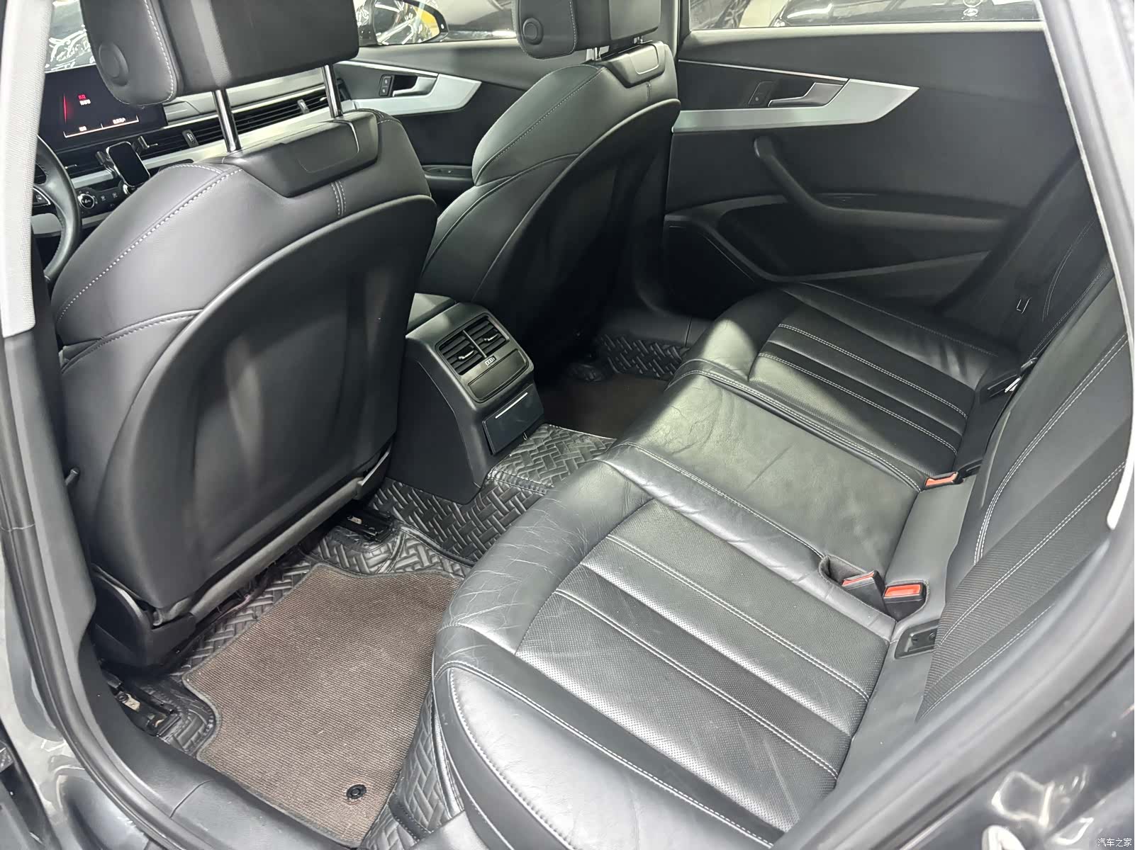 Audi A4L, 2021 6