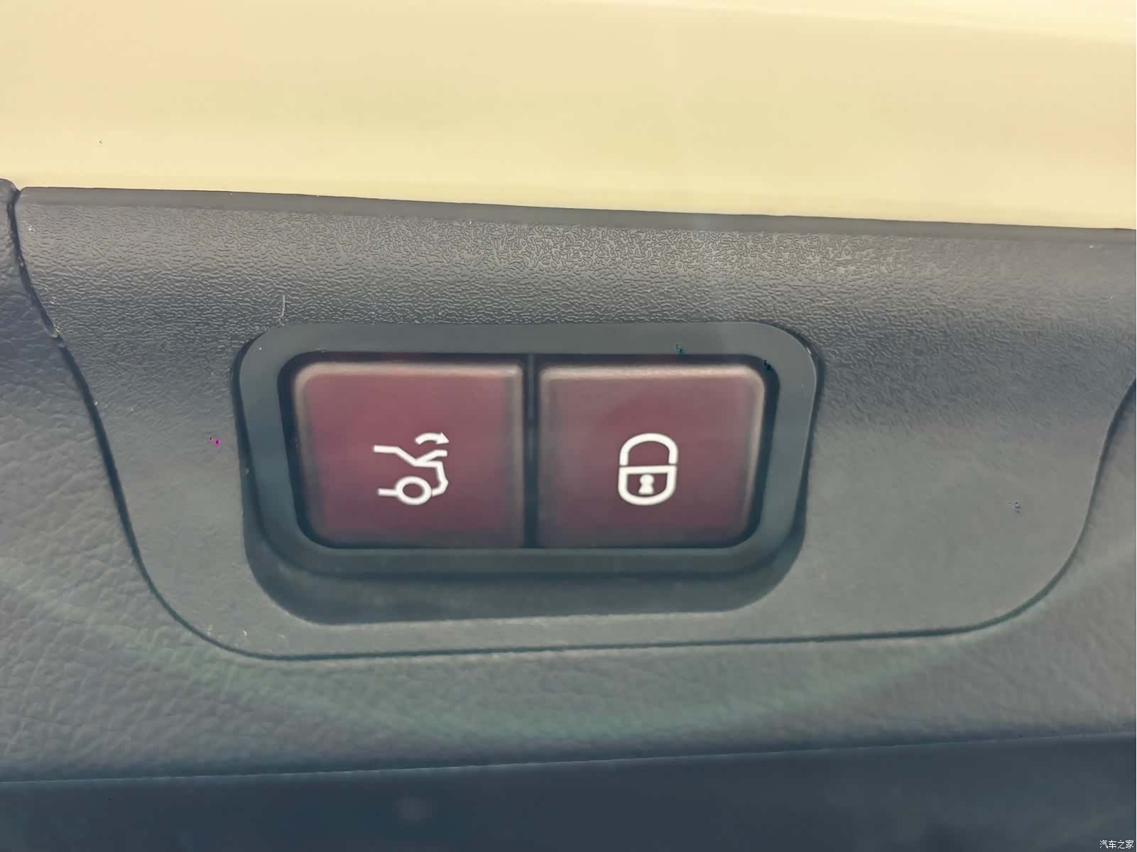 Mercedes-Benz C-Class, 2025 19