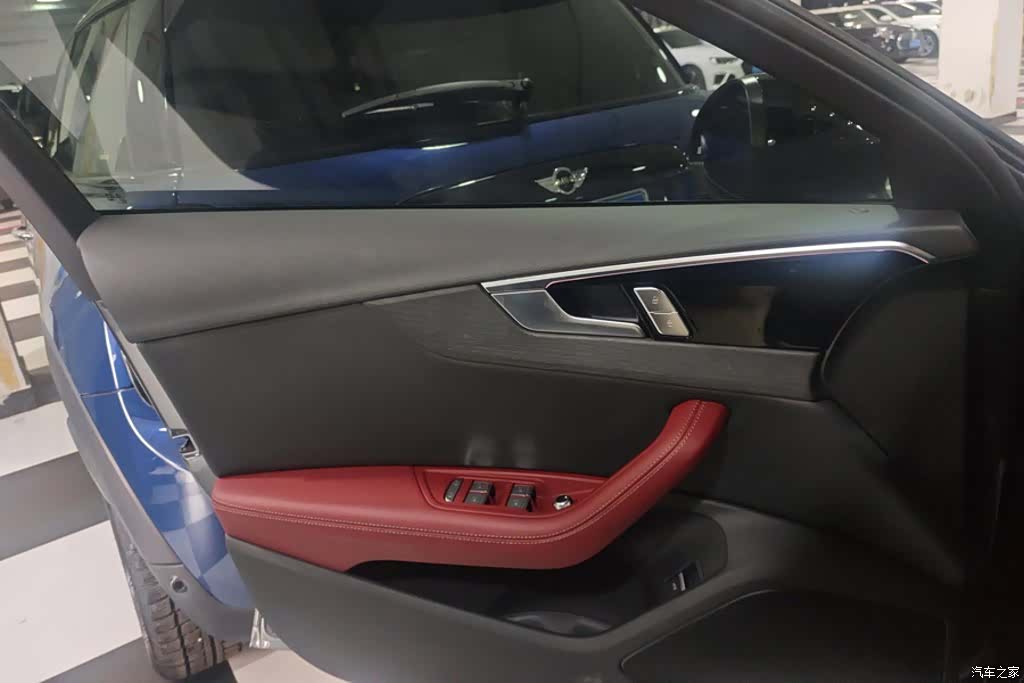 Audi A4L, 2024 7