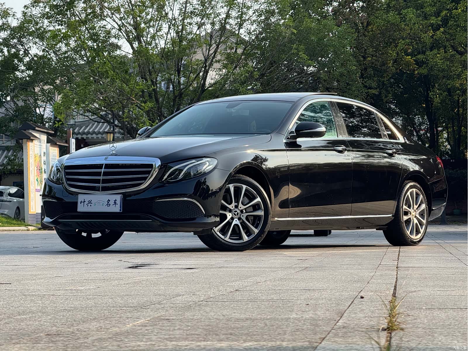 Mercedes-Benz E-Class, 2019 4