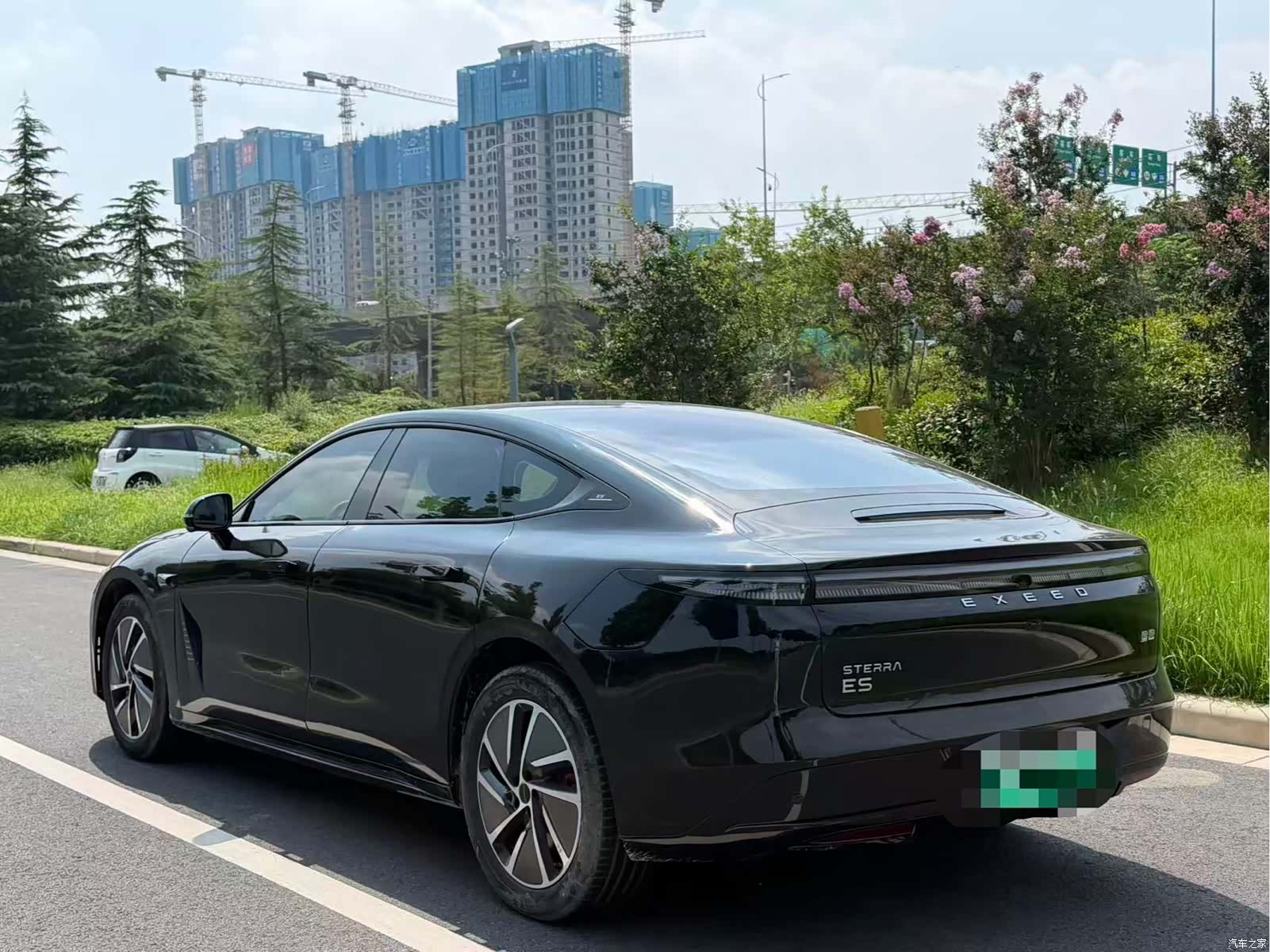 Exeed ES, 2025 3