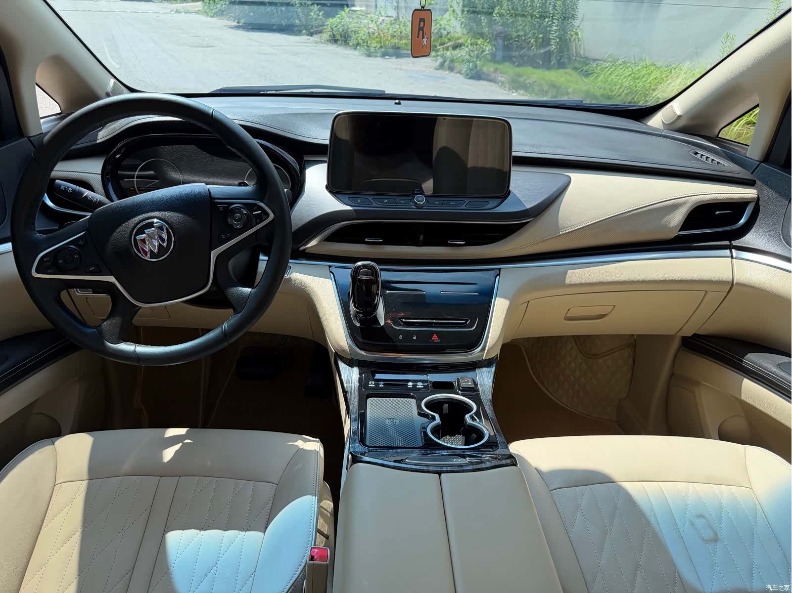Buick GL8, 2024 10