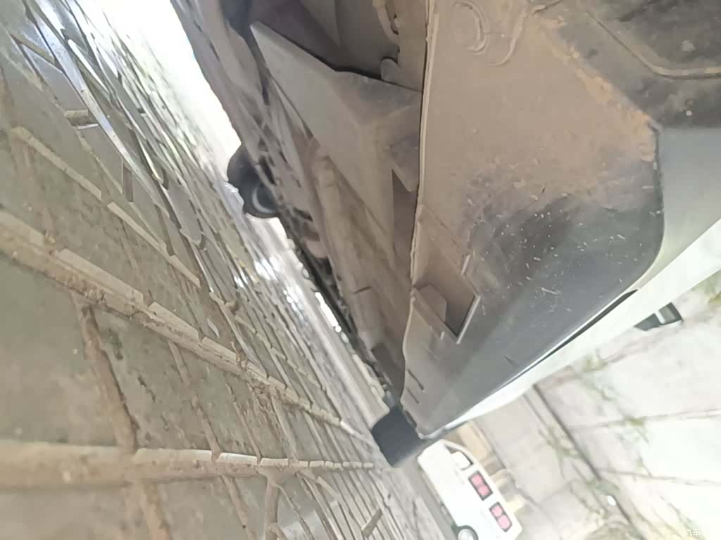 Geely Binray, 2022 21