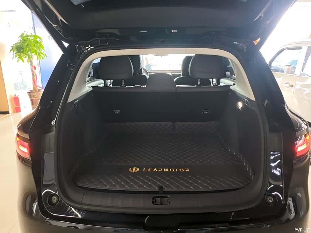 Leapmotor B10, 2025 9