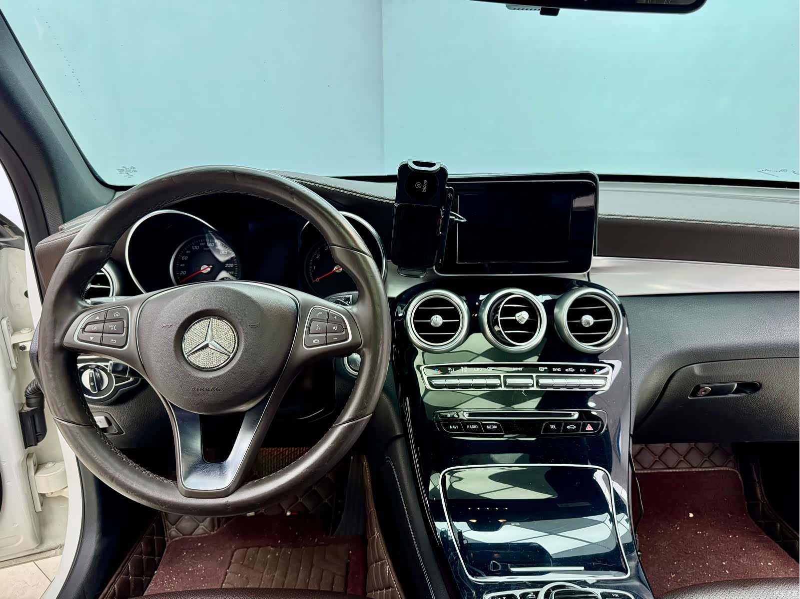 Mercedes-Benz GLC, 2018 16