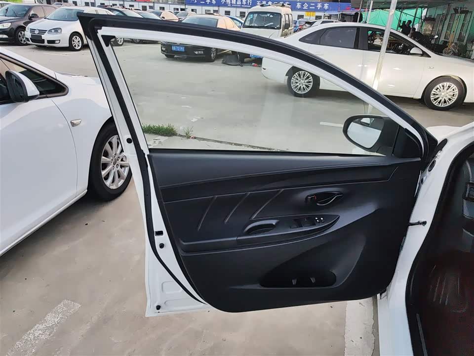 Toyota YARiS L Zhixuan