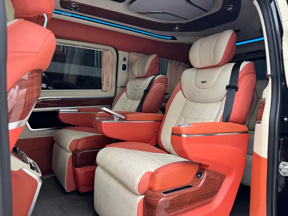 Mercedes-Benz V-class