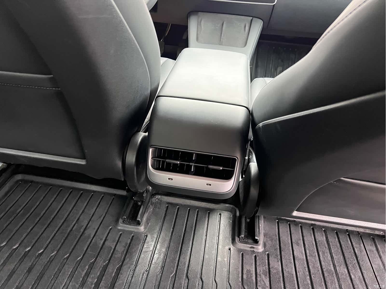 Tesla Model 3, 2023 8