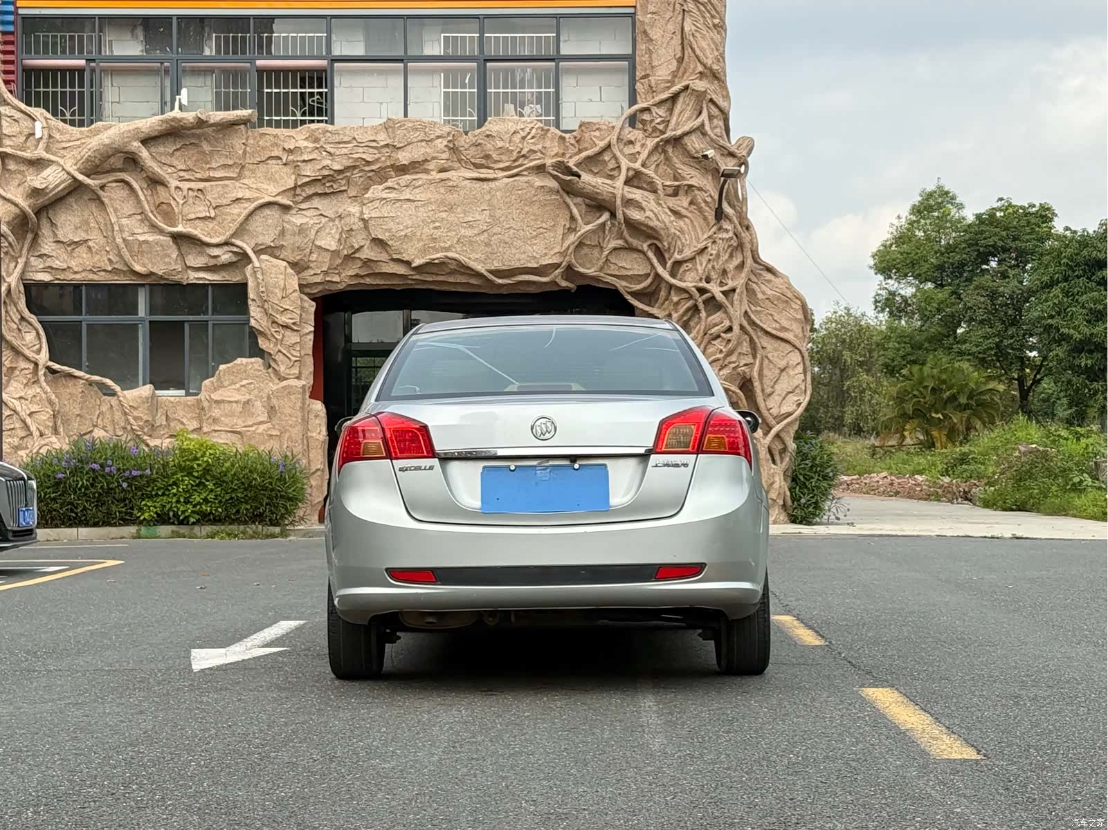 Buick 1.6LX-AT, 2012 все фото