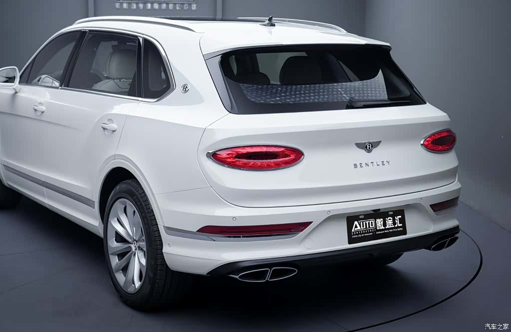 Bentley Bentayga, 2025 6