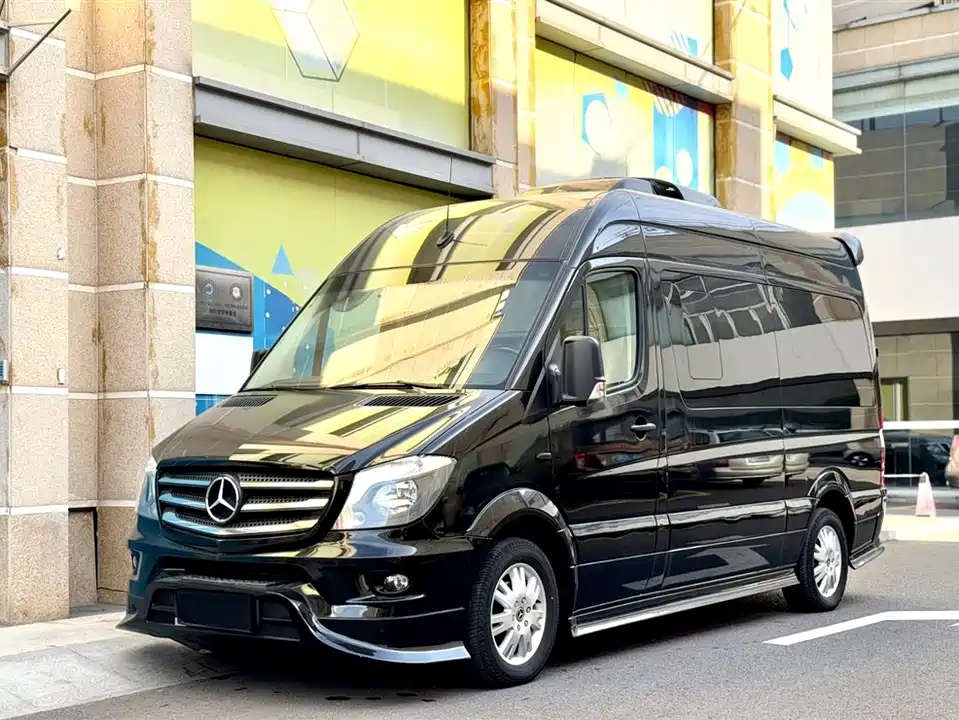Mercedes-Benz Sprinter Mercedes-Benz Sprinter