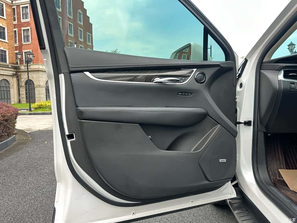 Cadillac XT5, 2018 4