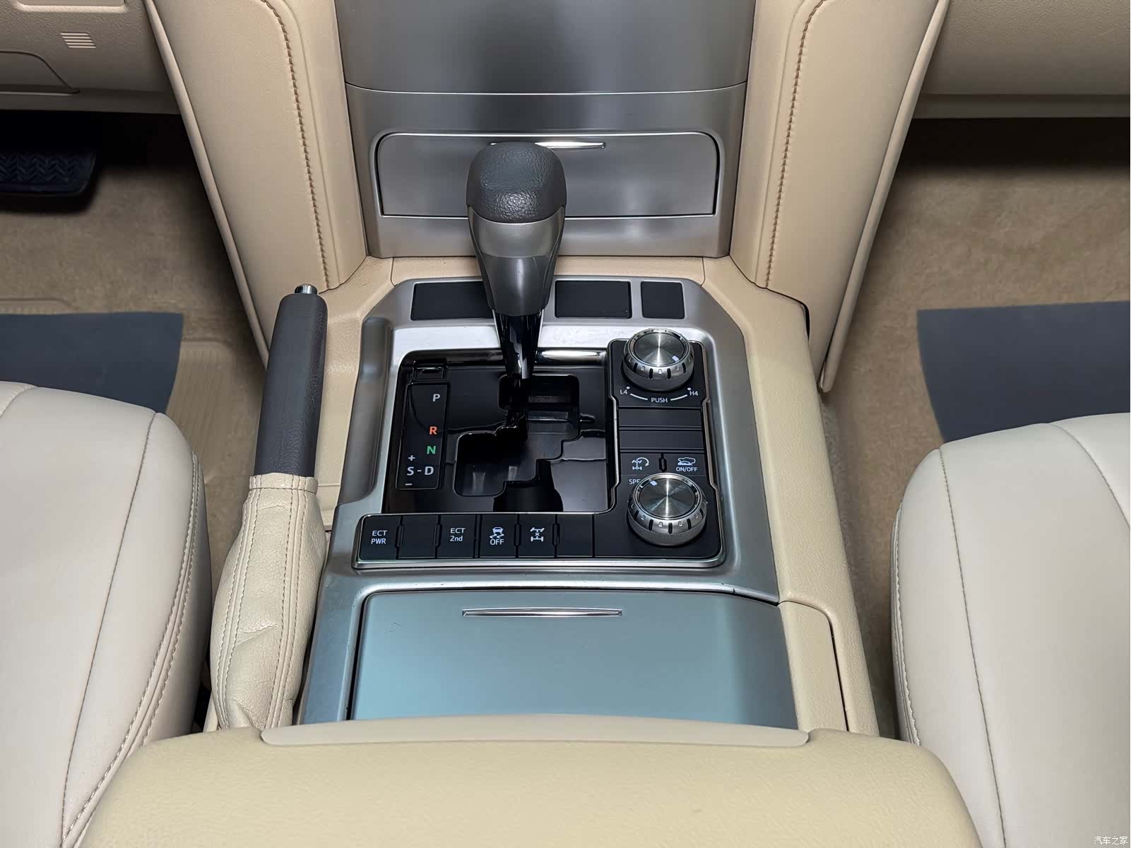Toyota Land Cruiser, 2017 15