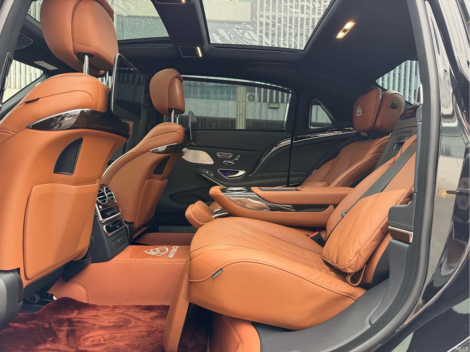 Maybach S-Class, 2021 11