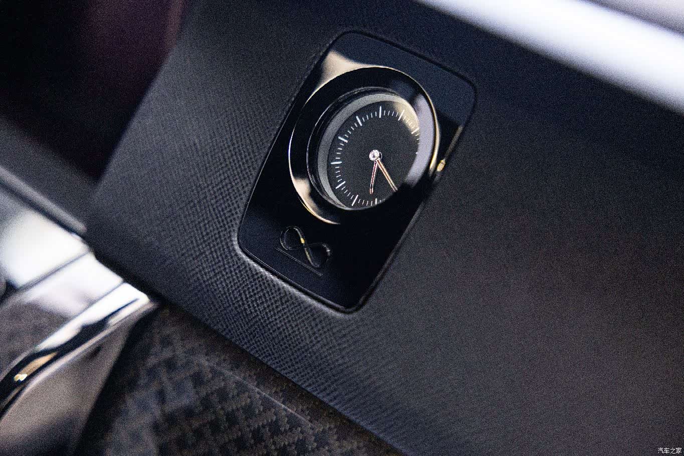 Rolls-Royce Cullinan, 2023 14