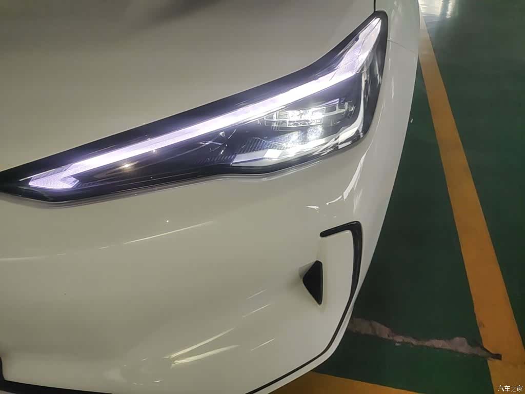 Geely Galaxy E5, 2026 24