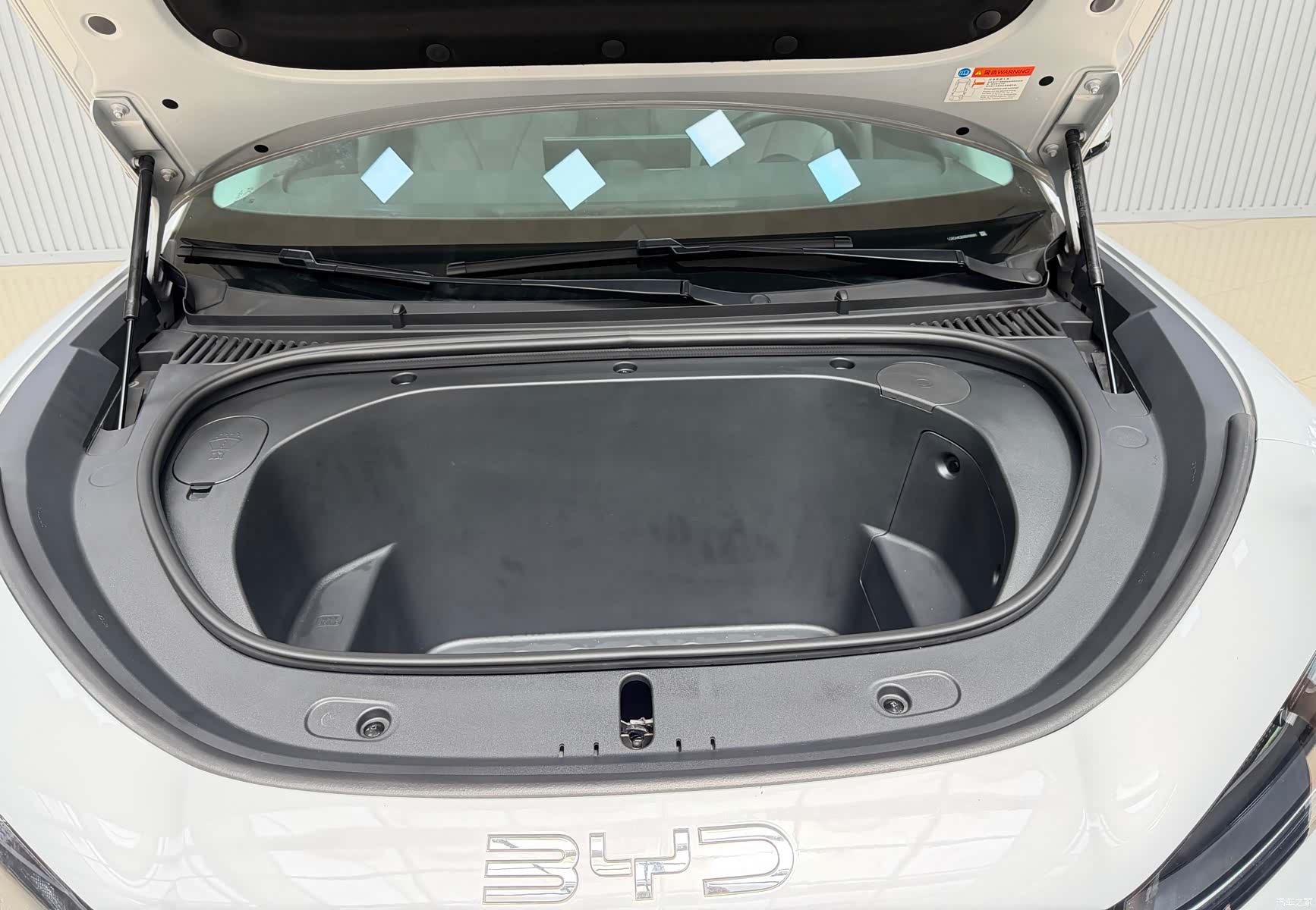 BYD HiAce, 2025 26