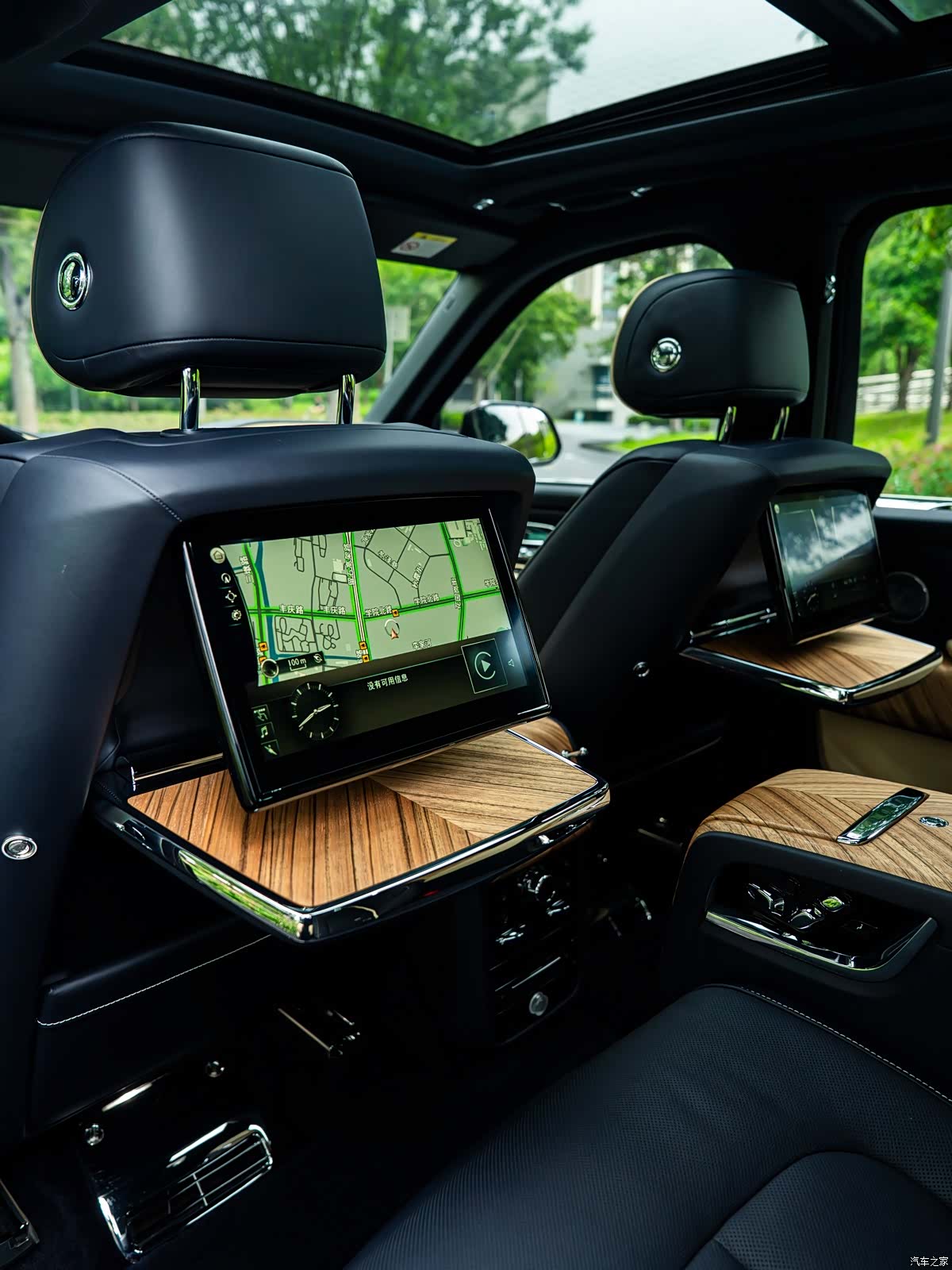 Rolls-Royce Cullinan, 2020 11