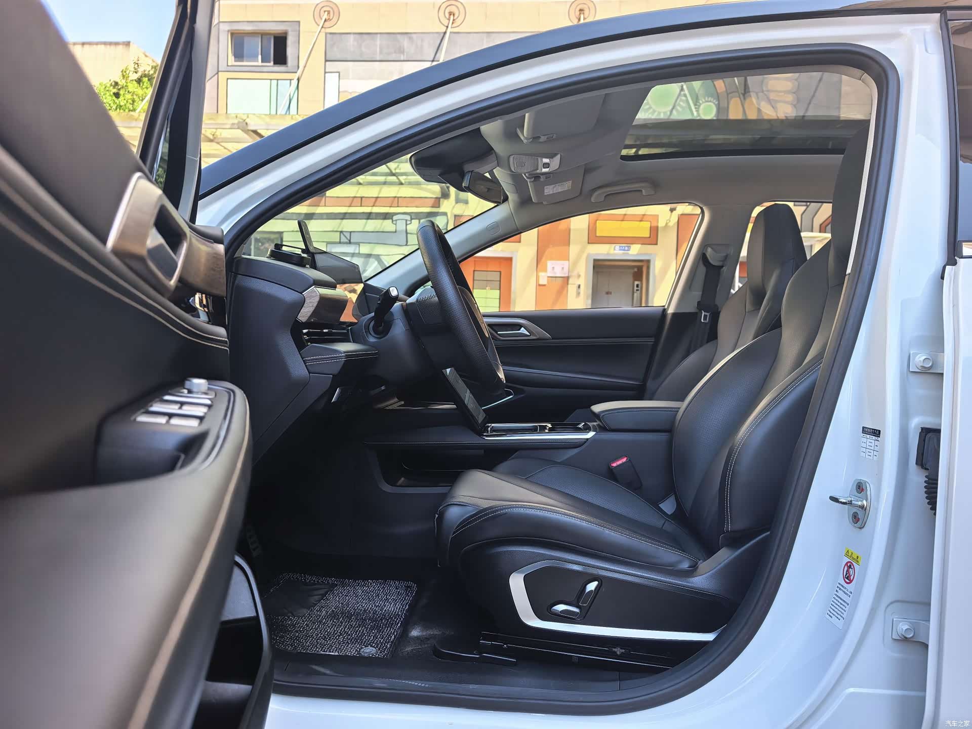 Xpeng P5, 2022 все фото
