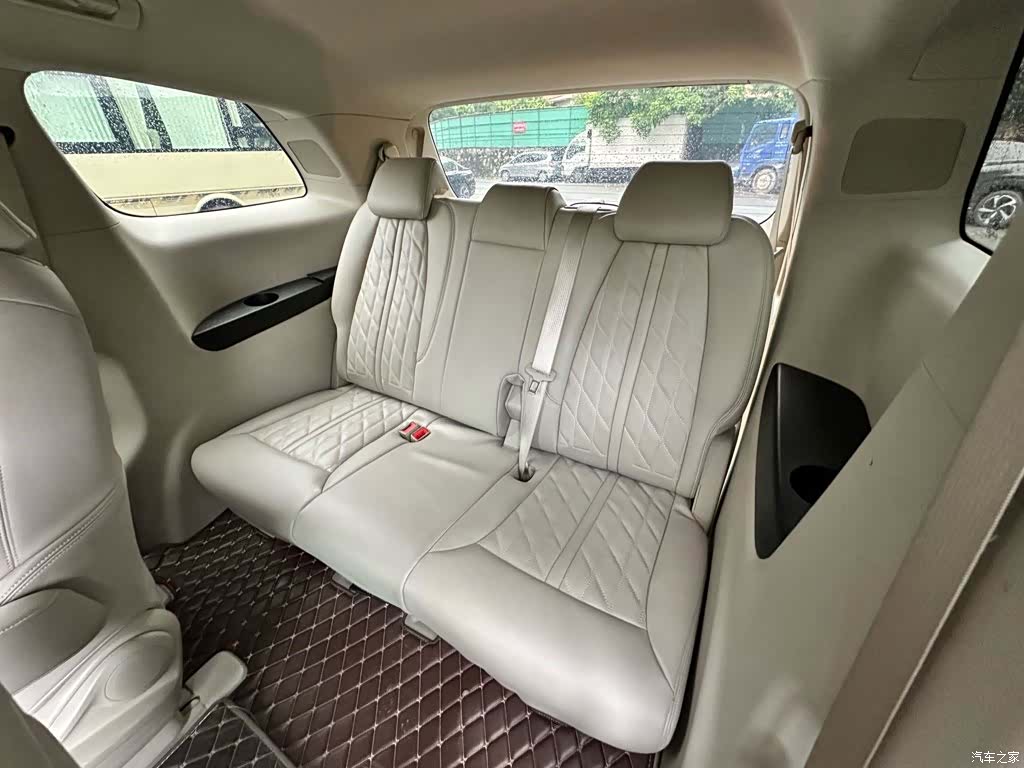 Buick GL8, 2020 6