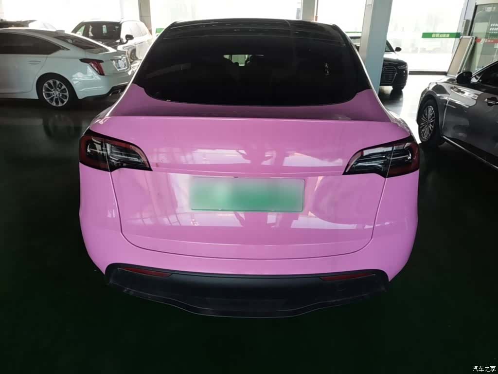 Model Y, 2023 6