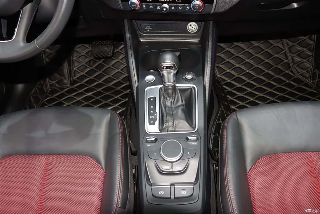 Audi Q2L, 2021 15