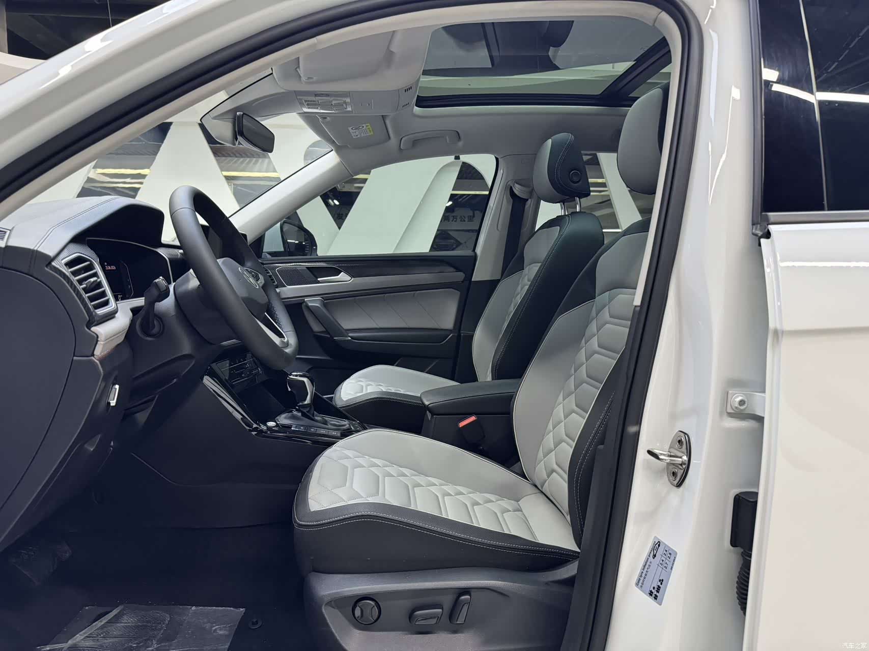 Volkswagen Tayron, 2023 14