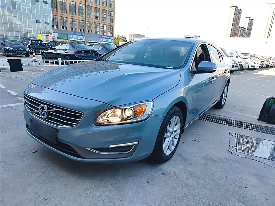 Volvo S60