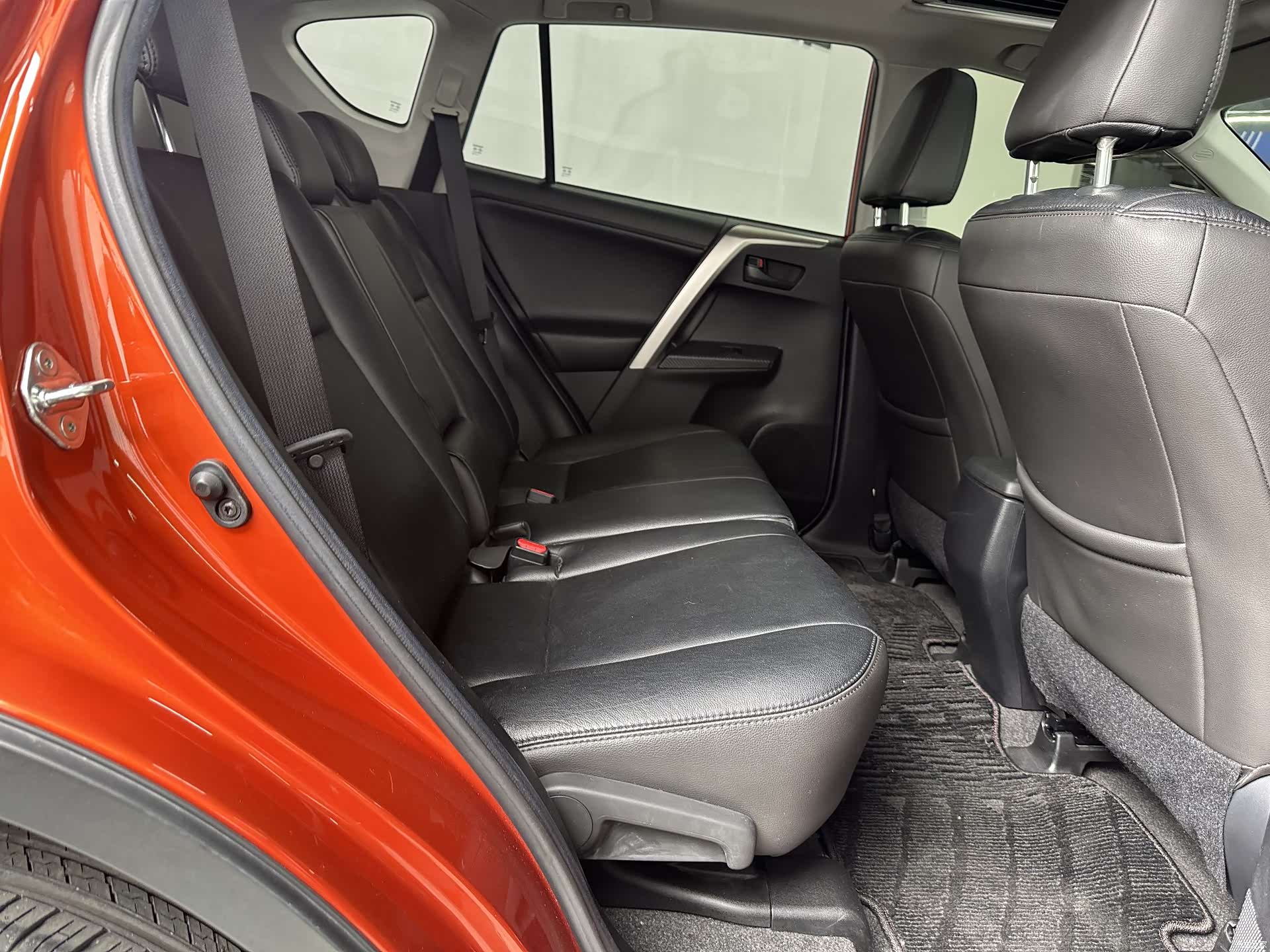 Toyota RAV4, 2016 10