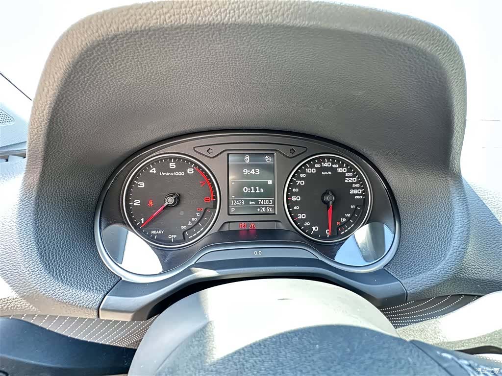Audi Q2L, 2024 10