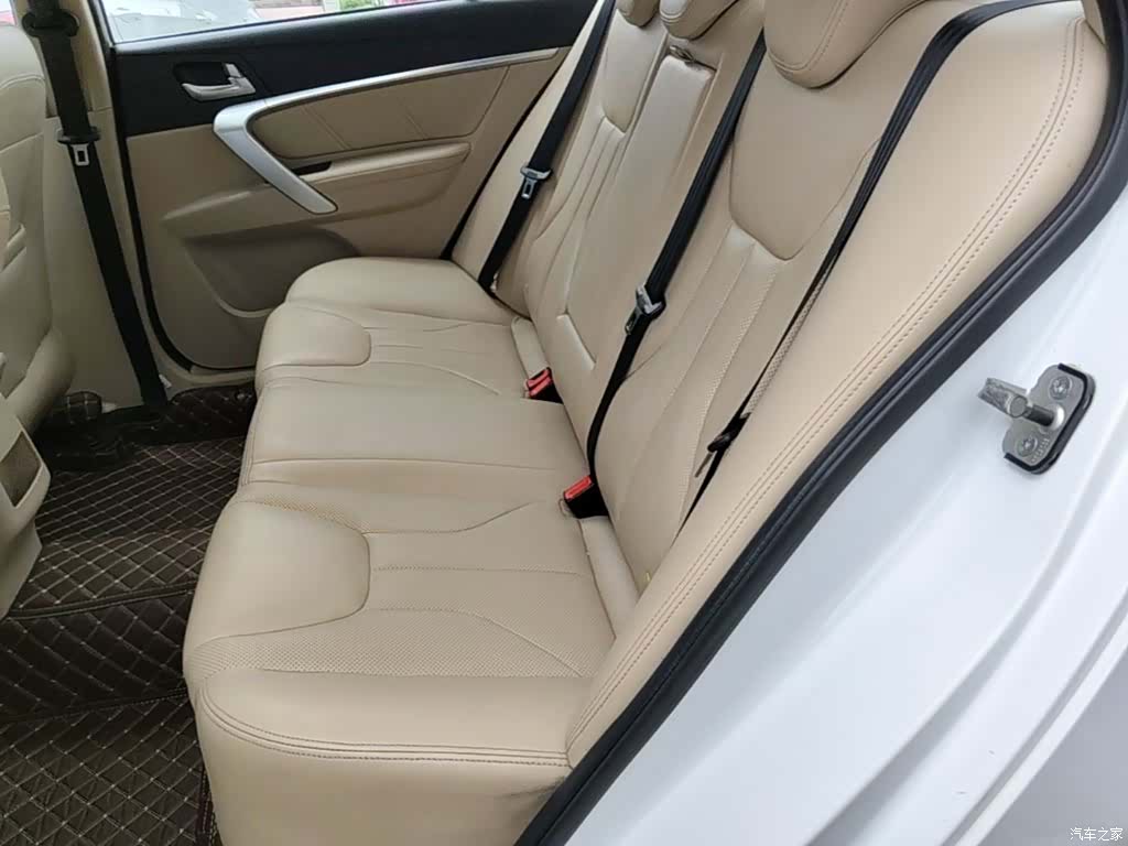 Geely Emgrand, 2017 17