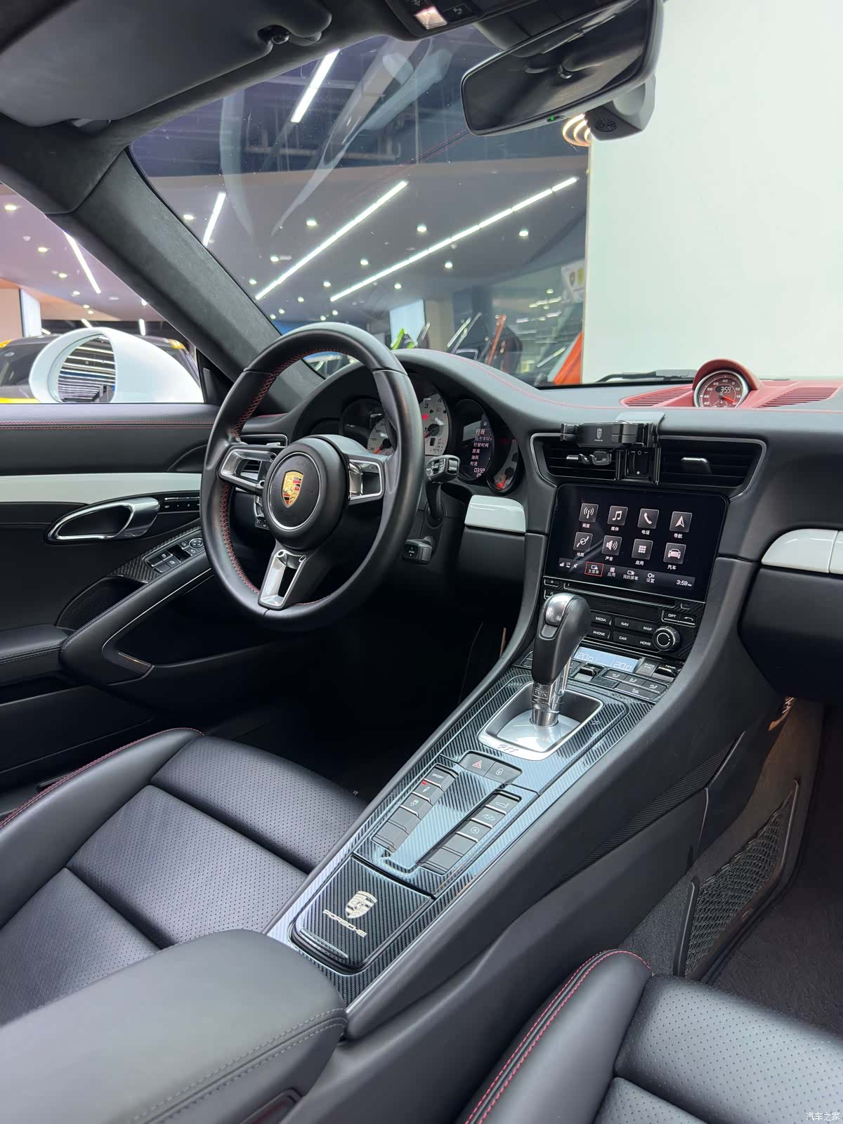 Porsche 911, 2018 13