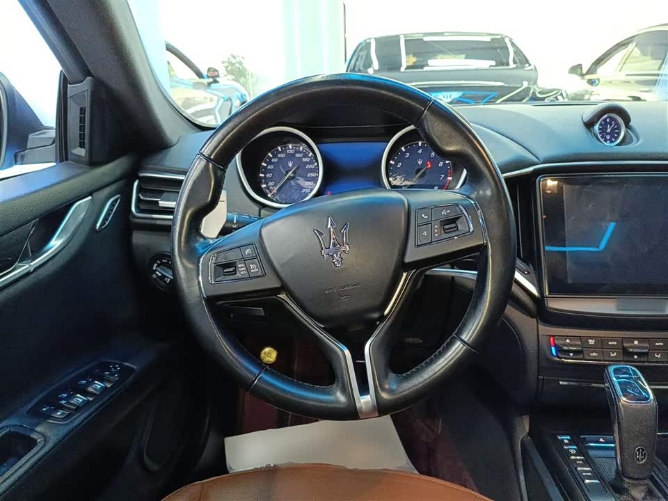Maserati Ghibli