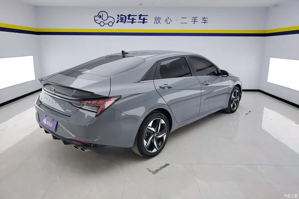 Hyundai Elantra, 2021 3