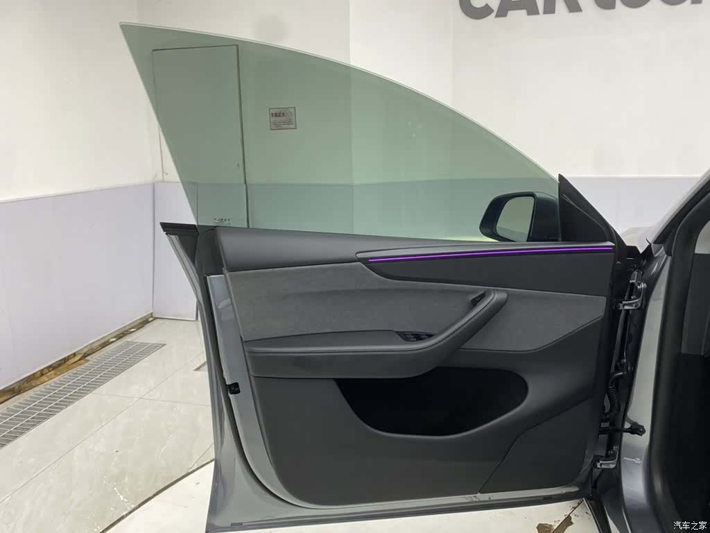 Tesla Model Y, 2025 16